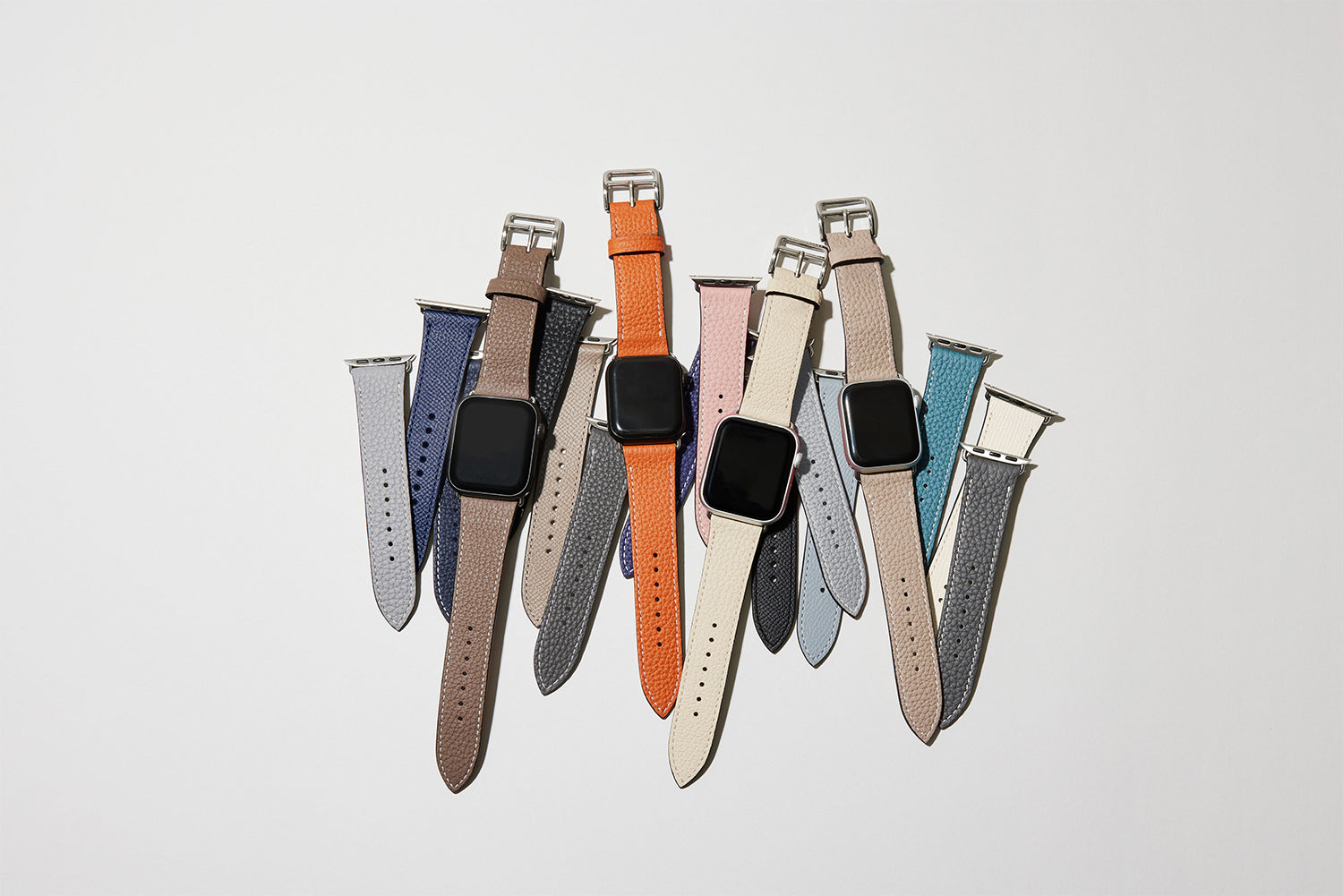 【待望の再入荷】美しさと機能性を備えたApple Watchレザーバンド