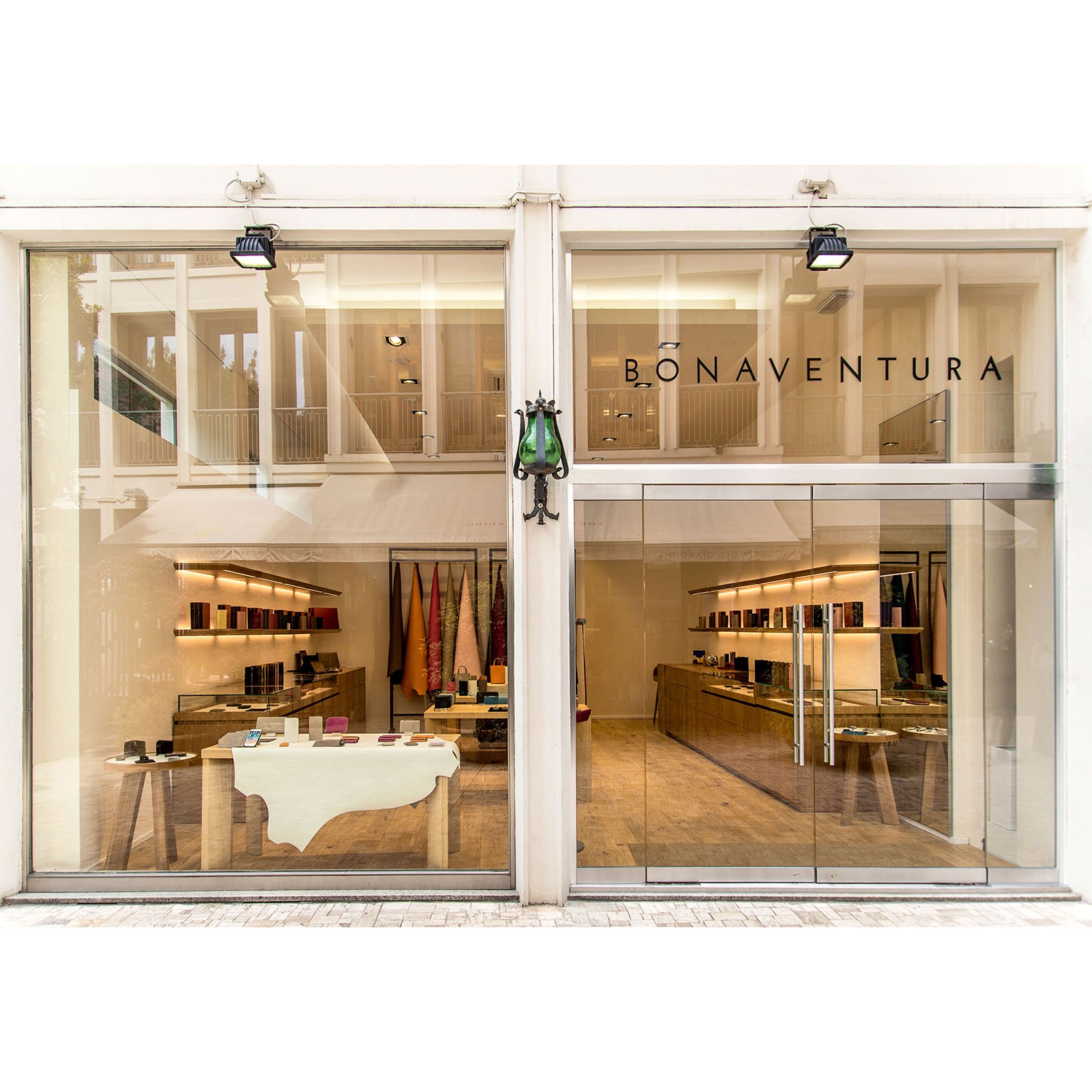 BONAVENTURA ミラノ店