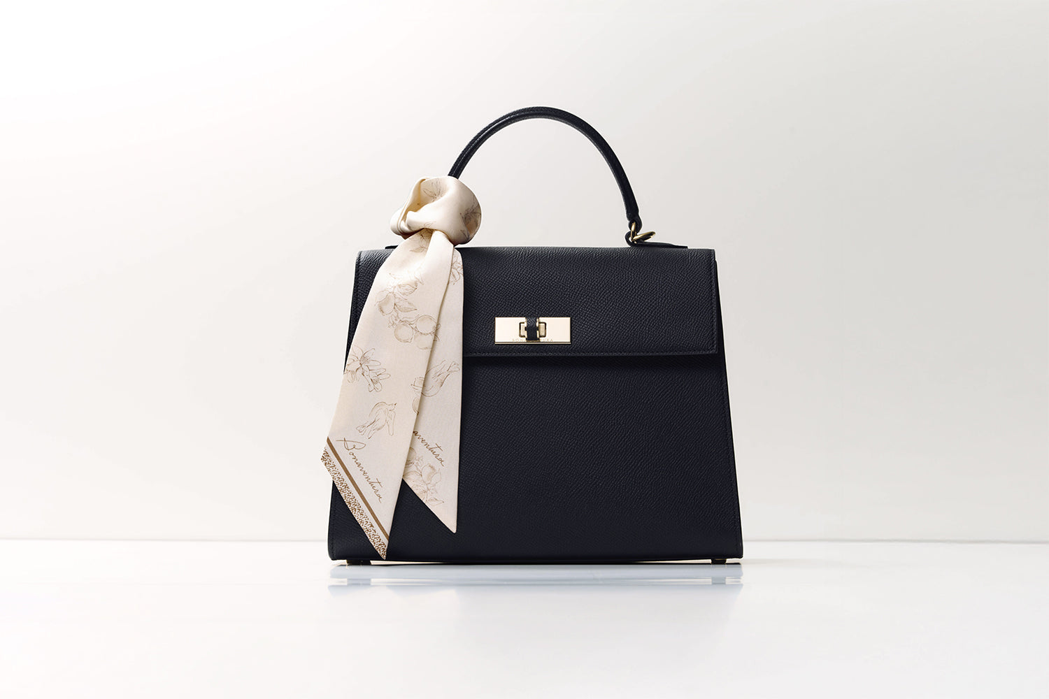 リボンスカーフ