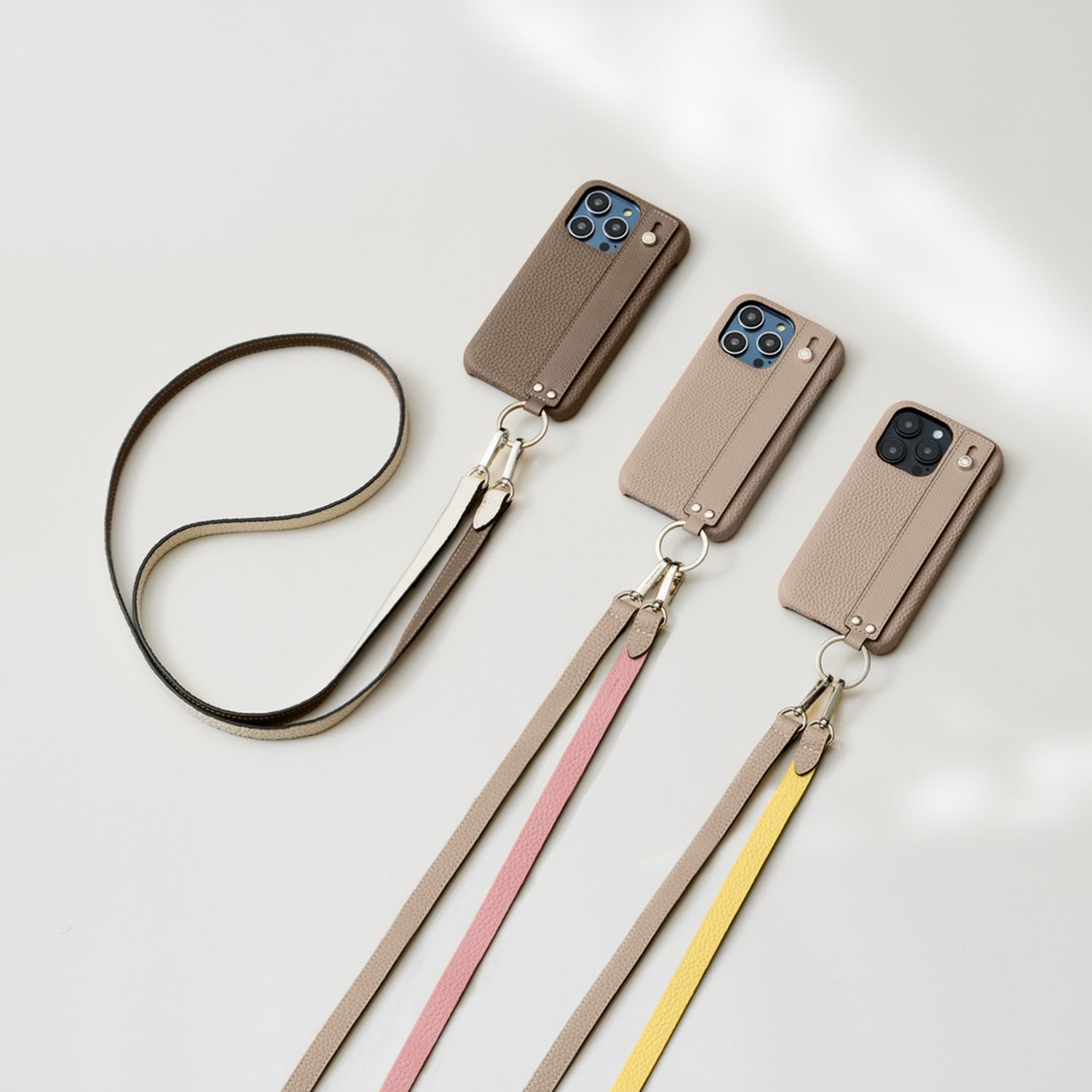 (iPhone 14 Plus) 핸들이 달린 백 커버 케이스 스트랩이있는 수축 가죽
