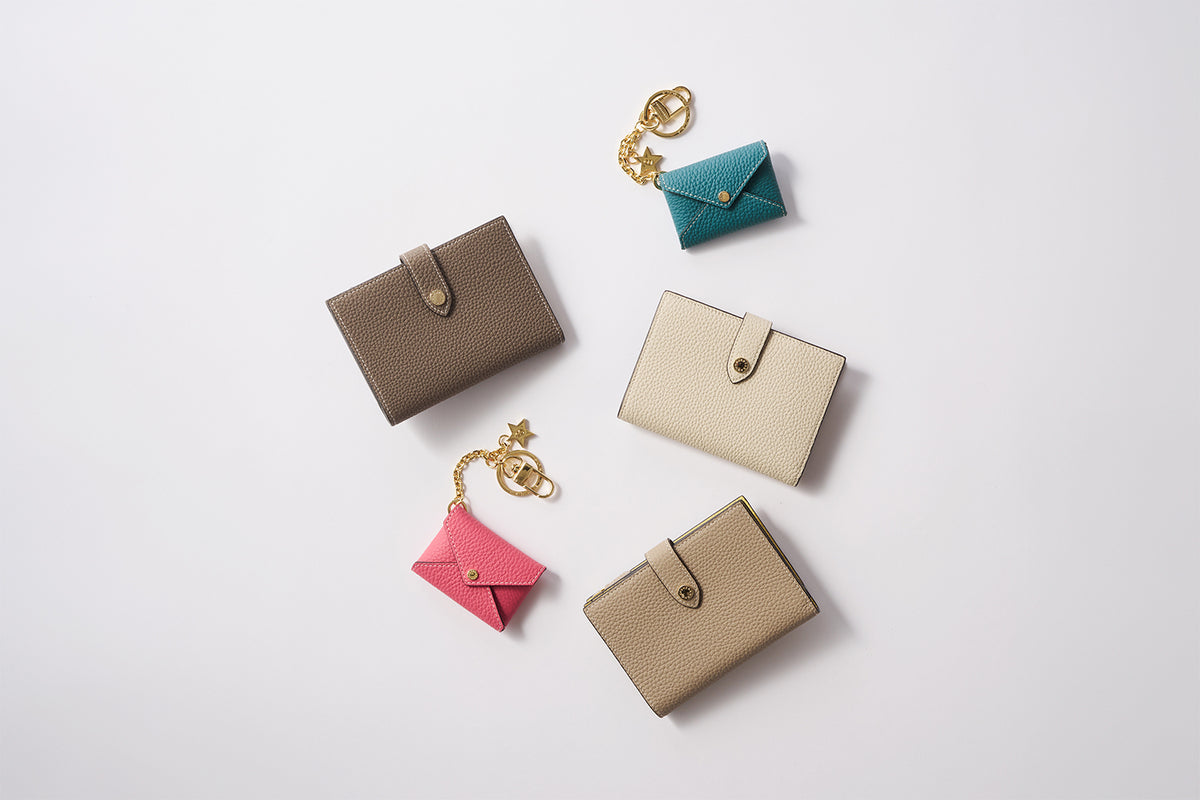 品格と機能性を備えたミニマルウォレット