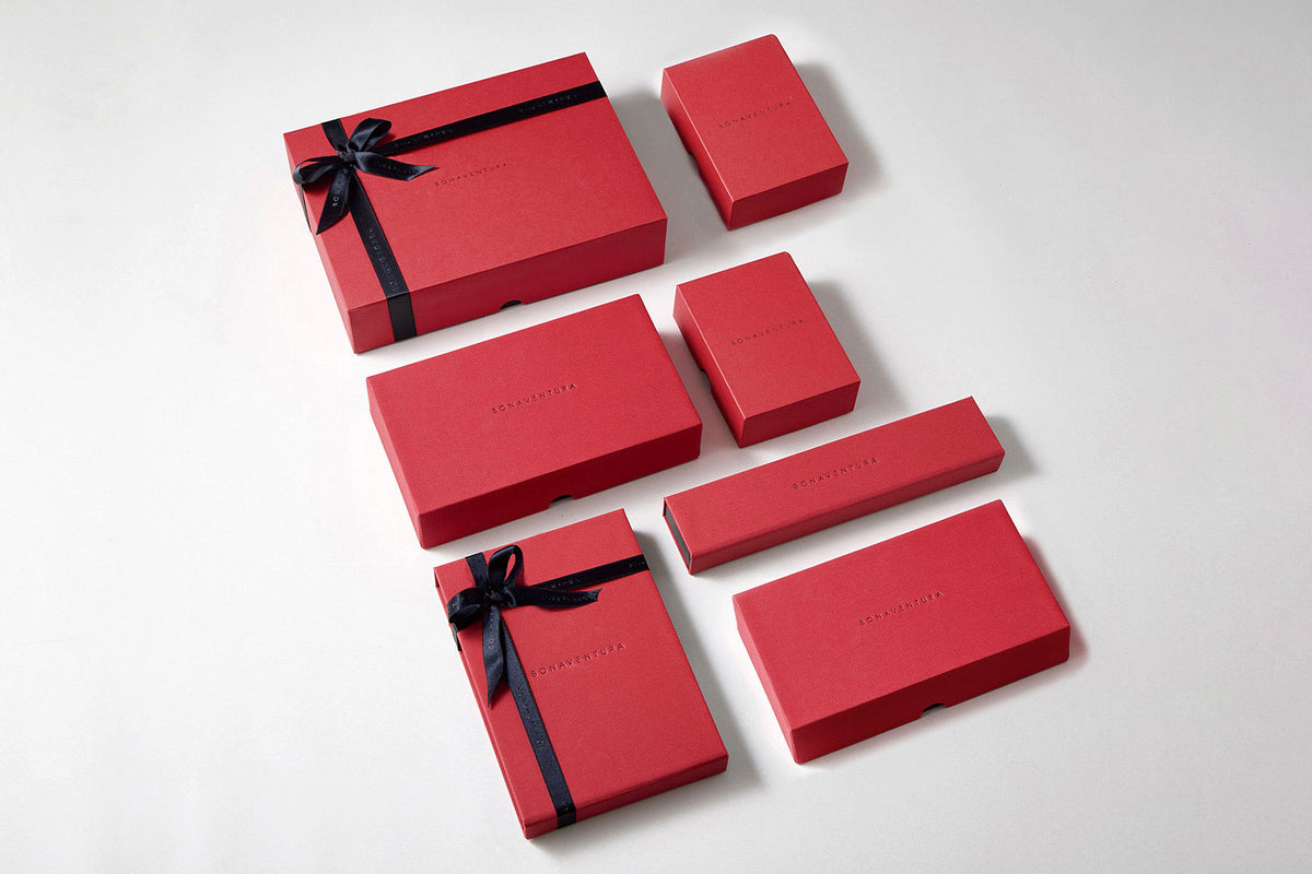 贈り物にもぴったりな高級感