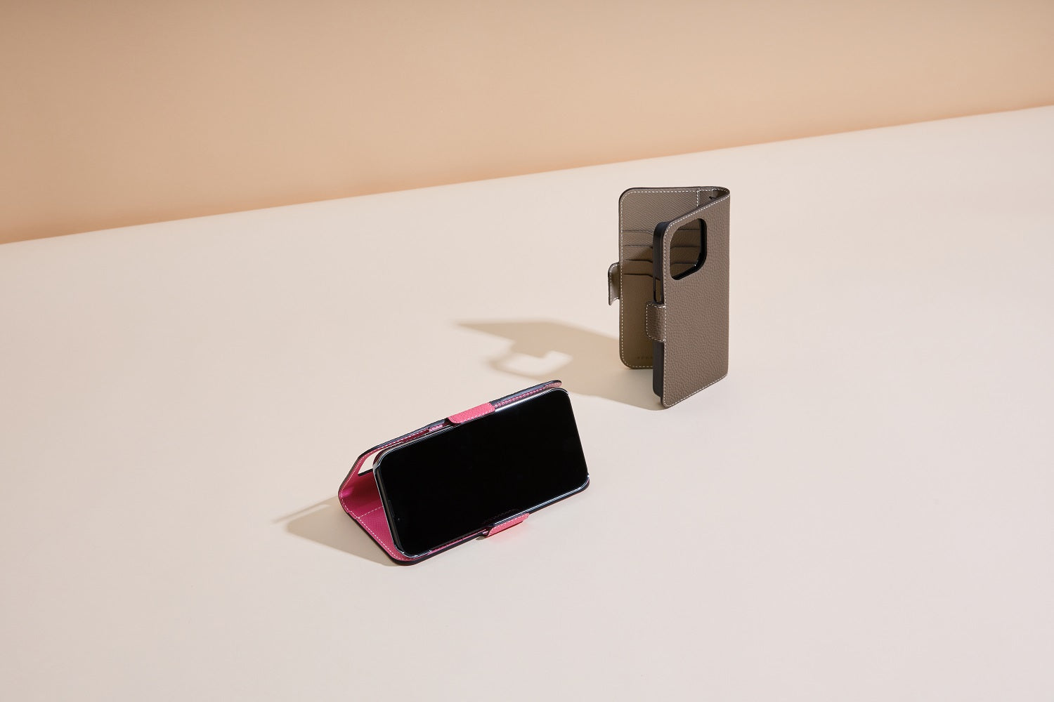 Kaiga Diary Case Shrink Leather (iPhone 14 Plus)