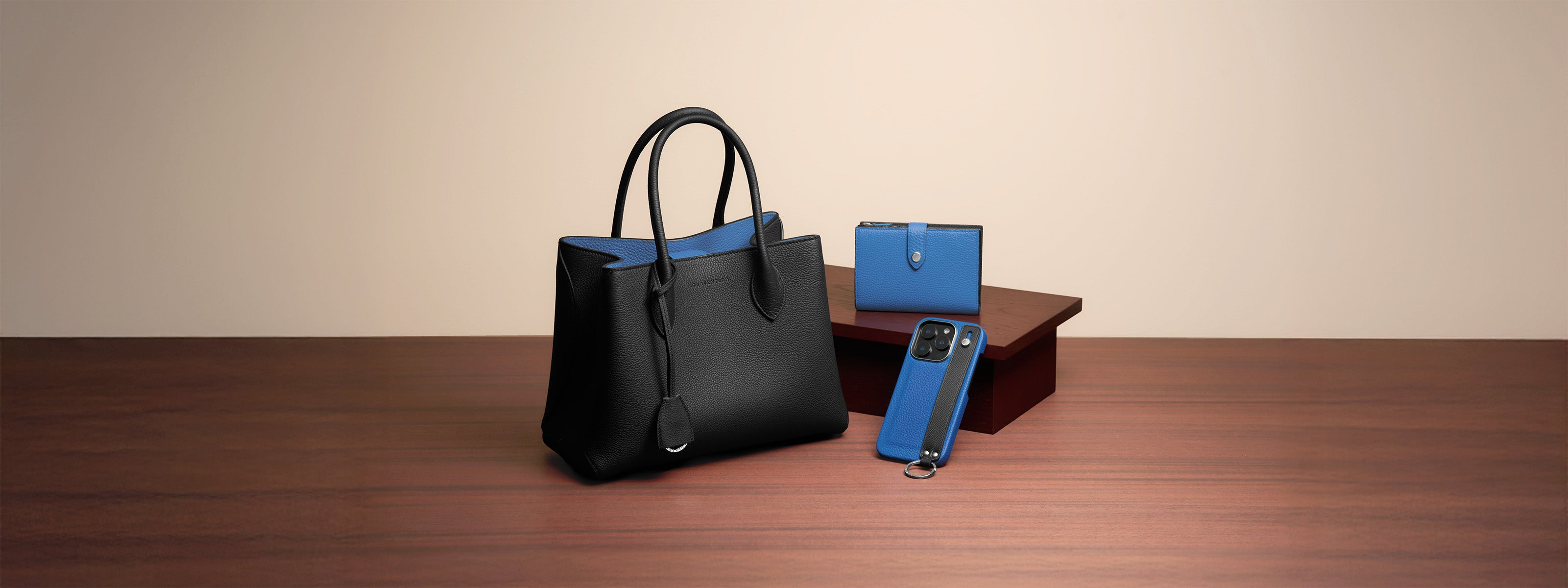 公式】BONAVENTURA (ボナベンチュラ) – ミラノ発の高級本革製品を身近に