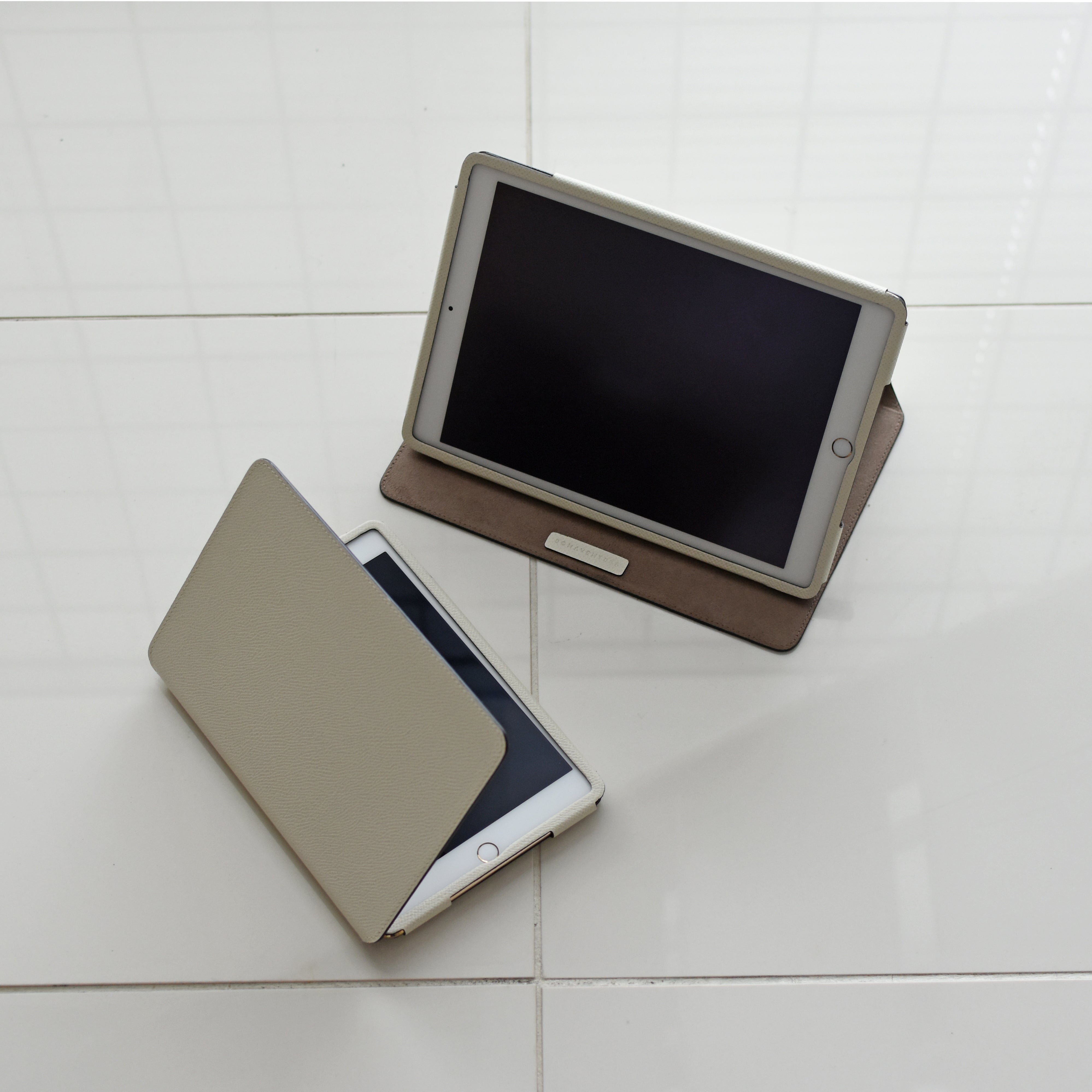 iPad Case Nobile Leather (9.7 Inch)