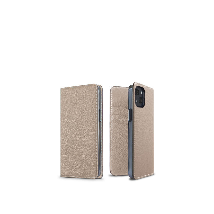 高級本革のiPhoneケース。上質なレザーのスマホケース。iPhone13対応。
