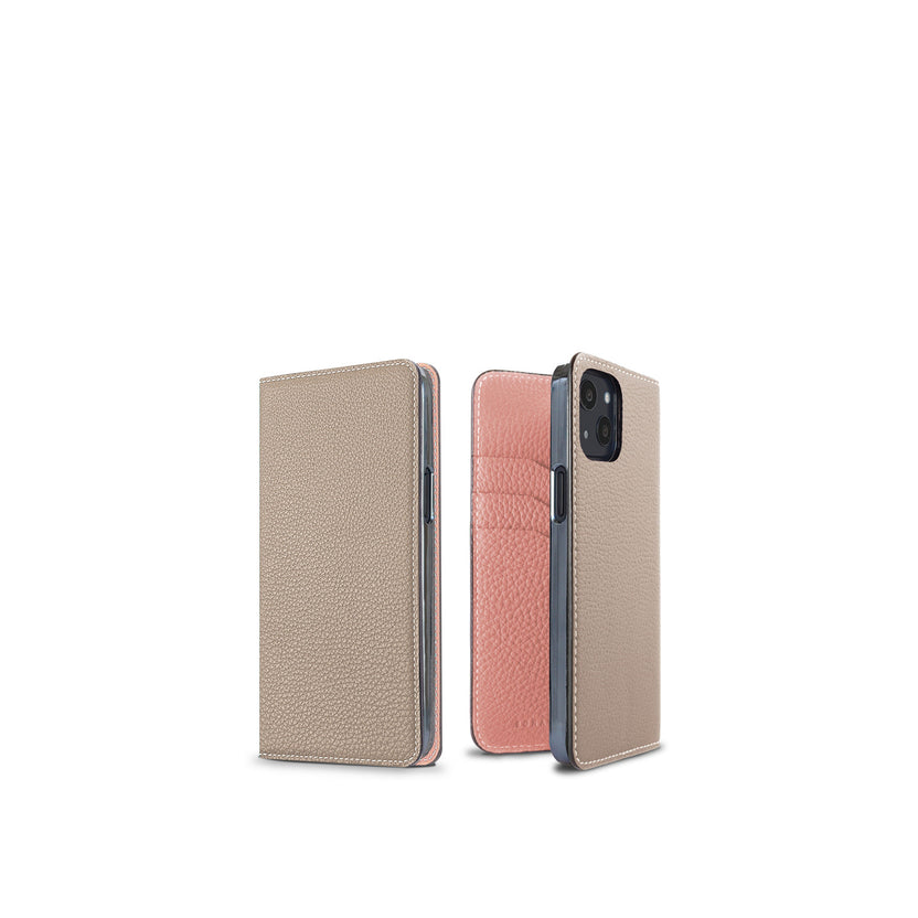 高級本革のiPhoneケース。上質なレザーのスマホケース。iPhone13対応。